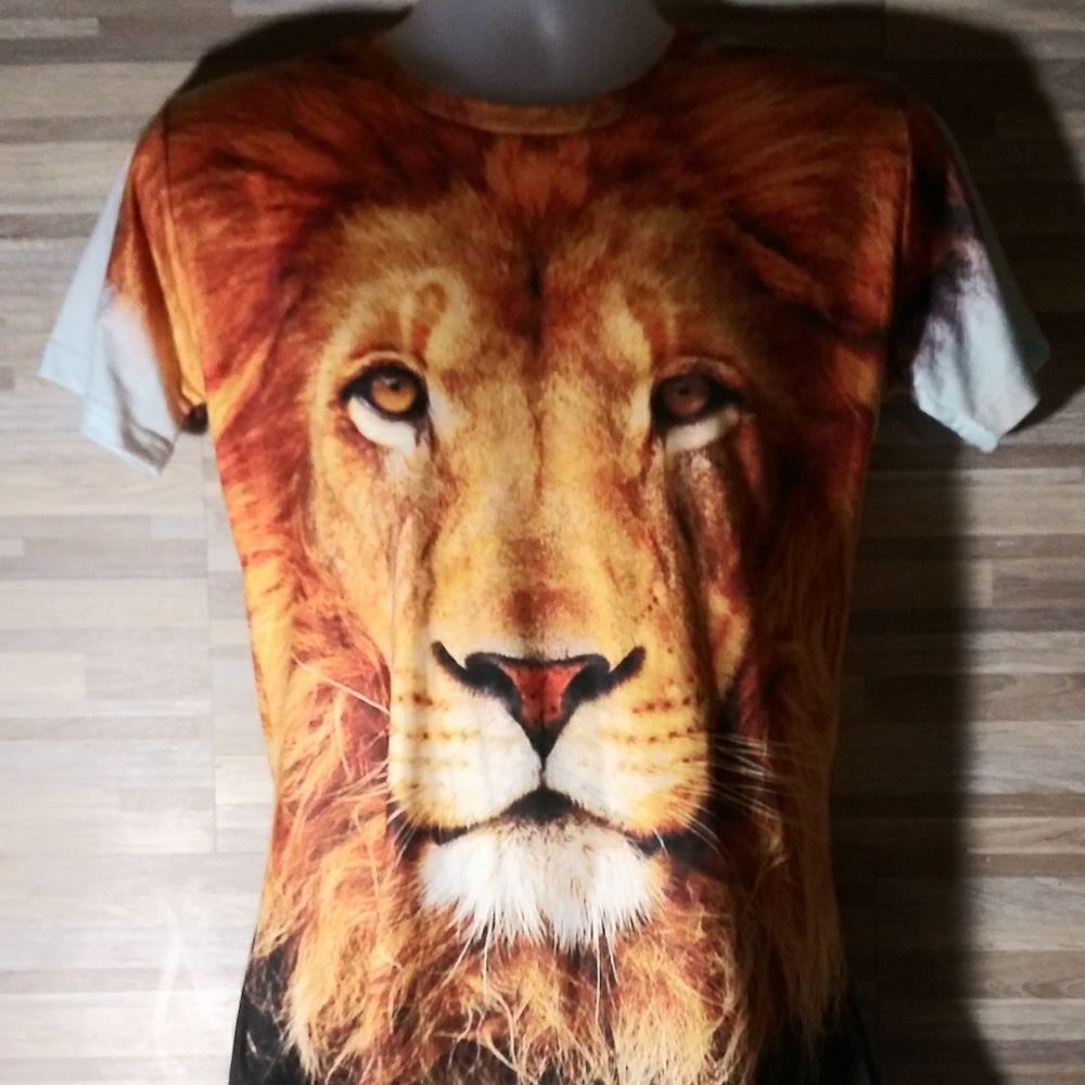 Mr 1991 Inc Lion Print  Shirt Size M